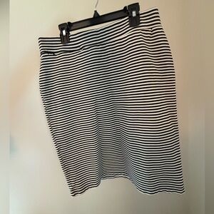 Toad&Co Striped Black & White Mid Pencil Skirt, Medium